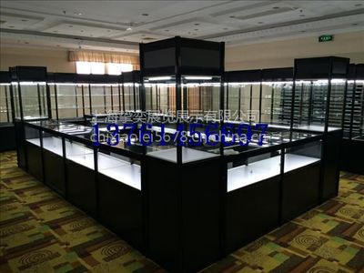 展架展柜特卖租赁全攻略 从文艺创作到商业展销的一站式解决方案